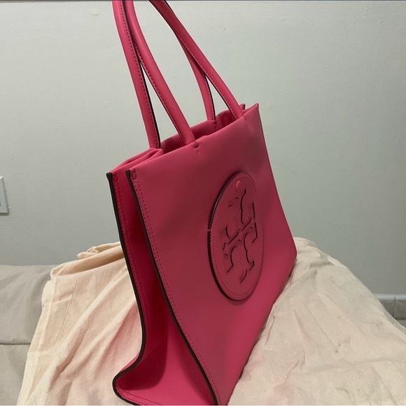 Tory Burch Handbags - Never used, comes with its dust cover, original